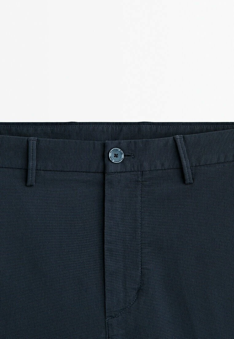 Massimo Dutti Stretch Bermuda- Shorts - Blue Denim 9 Massimo Dutti Stretch Bermuda- Shorts - Blue Denim - Image 7