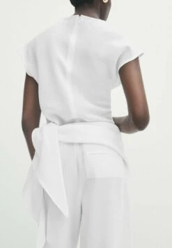 Massimo Dutti Wide-Leg With Darts - Trousers -Massimo Dutti Shop 2c453e9f6d074107945d2767f6ec9886