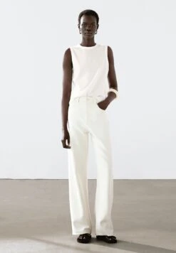 Massimo Dutti BOXY FIT WITH CREW NECK - Basic T-shirt - White -Massimo Dutti Shop 2c87b6cc5fc54630a706ff6fad1ed756