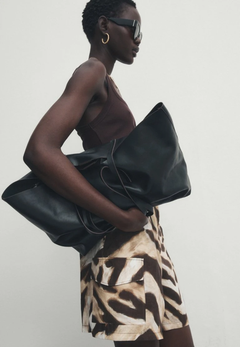 Massimo Dutti Bermuda With Animal Print - Shorts - Brown 5 Massimo Dutti Bermuda With Animal Print - Shorts - Brown - Image 3