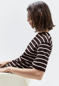 Massimo Dutti STRIPED BOXY FIT - Print T-shirt - Mottled Brown -Massimo Dutti Shop 2dd07efb107b424e9a0e33323b73b198