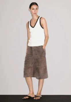 Massimo Dutti RIBBED V-NECK WITH THICK STRAPS - Basic T-shirt - White