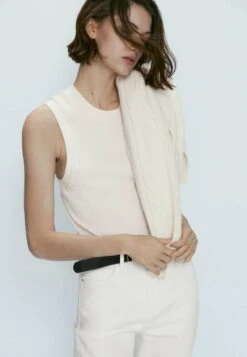 Massimo Dutti High-Waist - Bootcut Jeans - Beige -Massimo Dutti Shop 2ee6a7a05e824c3094973d45f9d3a114