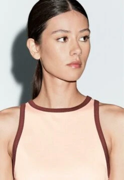 Massimo Dutti HALTER NECK WITH CONTRAST DETAIL - Top - Pink 15 Massimo Dutti HALTER NECK WITH CONTRAST DETAIL - Top - Pink -Massimo Dutti Shop 2ee833968d334c198176ad6daee9bdd9