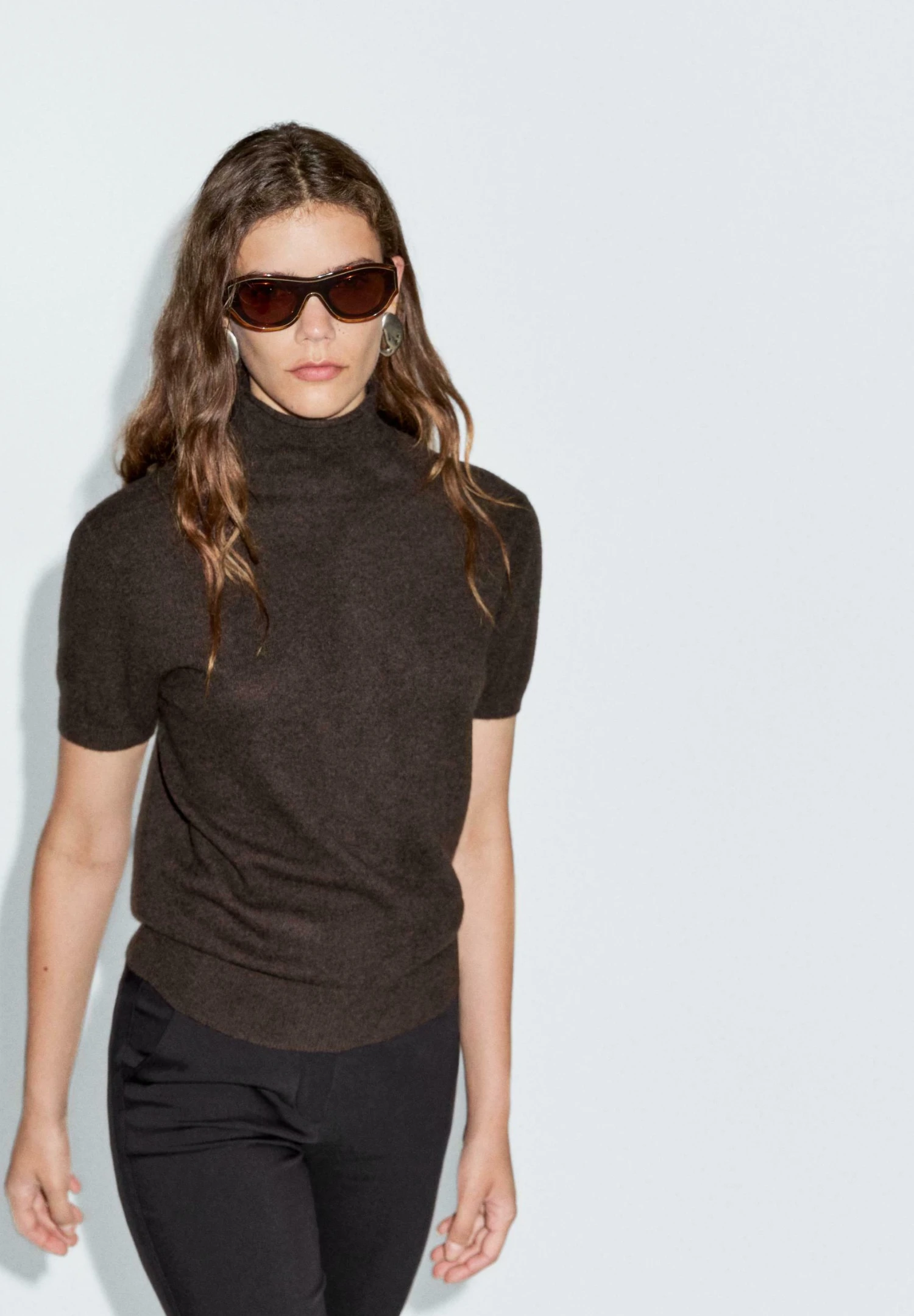 Massimo Dutti HIGH NECK WITH SHORT SLEEVE - Basic T-shirt - Mottled Dark Brown 4 Massimo Dutti HIGH NECK WITH SHORT SLEEVE - Basic T-shirt - Mottled Dark Brown - Image 2