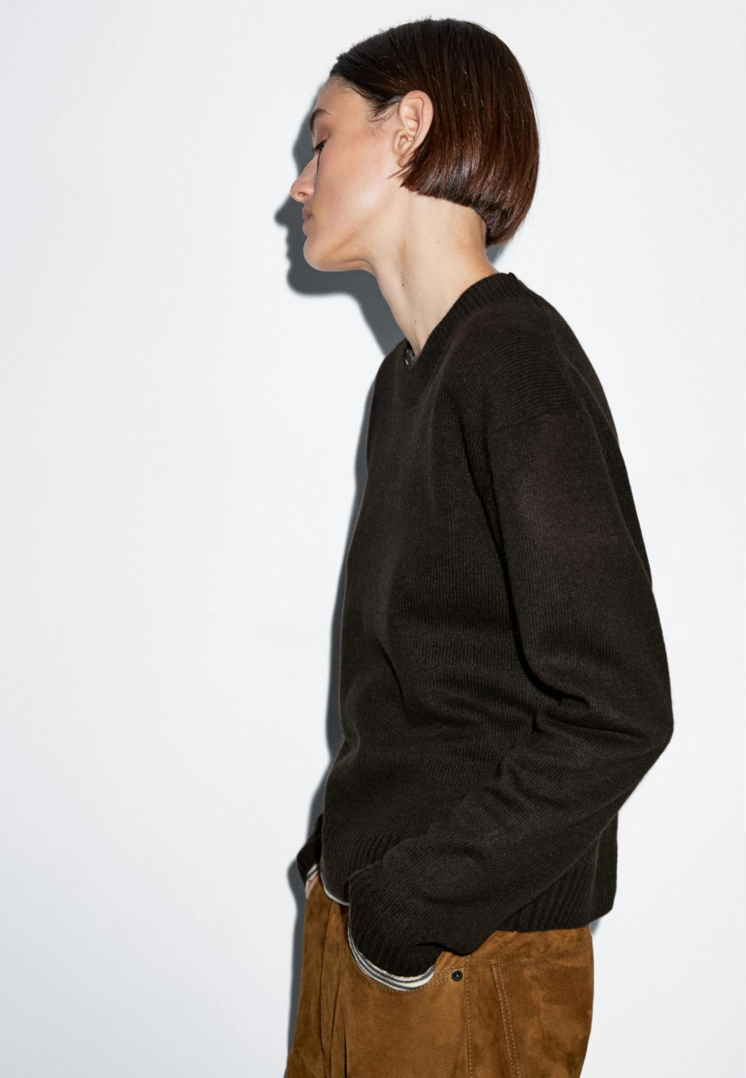 Massimo Dutti RIBBED CREW NECK - Jumper - Dark Brown 6 Massimo Dutti RIBBED CREW NECK - Jumper - Dark Brown - Image 4