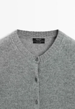 Massimo Dutti KNITTED CREW NECK - Cardigan - Grey -Massimo Dutti Shop 30b4dbd73dbc452ea525a518af91eb0a