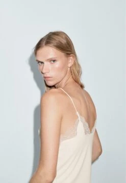 Massimo Dutti Top - Light Yellow 14 Massimo Dutti Top - Light Yellow -Massimo Dutti Shop 30b775b981c84a93a38e3f6a9db85cd4