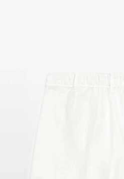 Massimo Dutti TRIPLE DARTED - Trousers - White -Massimo Dutti Shop 30c3c776ccb845128ecc84cf22beded0