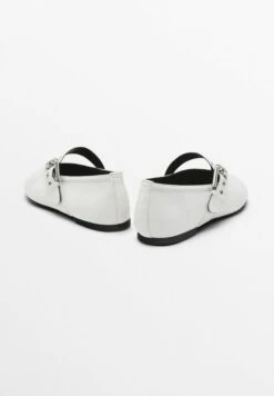 Massimo Dutti SOFT FLATS WITH BUCKLE - Ankle Strap Ballet Pumps - White -Massimo Dutti Shop 30eb83a7ee354a16beef4e9280cde3a1