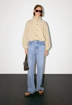 Massimo Dutti HIGH NECK BOMBER - Summer Jacket - Beige -Massimo Dutti Shop 311179f114e245118bbd8a1cc76b8cd0