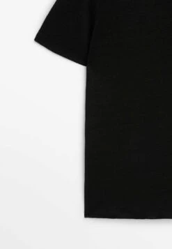 Massimo Dutti Short Sleeve- Basic T-Shirt - Black 20 Massimo Dutti Short Sleeve- Basic T-Shirt - Black -Massimo Dutti Shop 31bebb9017ae4f68850758dace31efb4