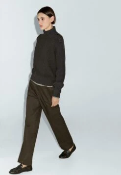 Massimo Dutti STRAIGHT - Trousers - Dark Brown -Massimo Dutti Shop 31d67c2c528542b68412bb7af6237ef9