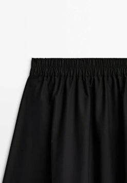 Massimo Dutti Voluminous Midi - Pleated Skirt - Black -Massimo Dutti Shop 31faf571212d4be292f5cda158ff5487