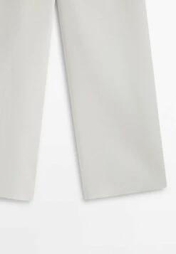 Massimo Dutti And Blend Wide-LegWith Buttons- Trousers - White -Massimo Dutti Shop 320282099f04460dba76d5e1867603d5