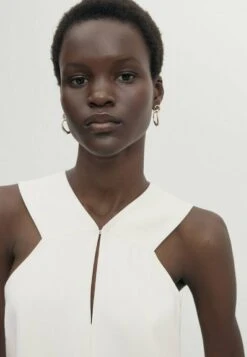 Massimo Dutti Halter Neck Midi - Day Dress - Beige 13 Massimo Dutti Halter Neck Midi - Day Dress - Beige -Massimo Dutti Shop 33713a12109642c6989e3ad18d6468e7