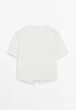 Massimo Dutti FLOWING SHORT SLEEVE WITH V-NECK - Button-down Blouse - White 16 Massimo Dutti FLOWING SHORT SLEEVE WITH V-NECK - Button-down Blouse - White -Massimo Dutti Shop 33c51bb03a5f4a4d8a762217258cd716