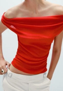 Massimo Dutti DRAPED NECKLINE - Top - Red 13 Massimo Dutti DRAPED NECKLINE - Top - Red -Massimo Dutti Shop 34d8dbaa977e4189939378a2a17c084f
