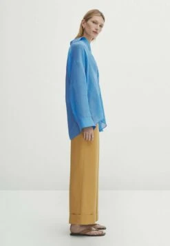 Massimo Dutti With Turn-Up Hems - Trousers - Camel -Massimo Dutti Shop 372504b3a1d4441aaadd398e180217cc