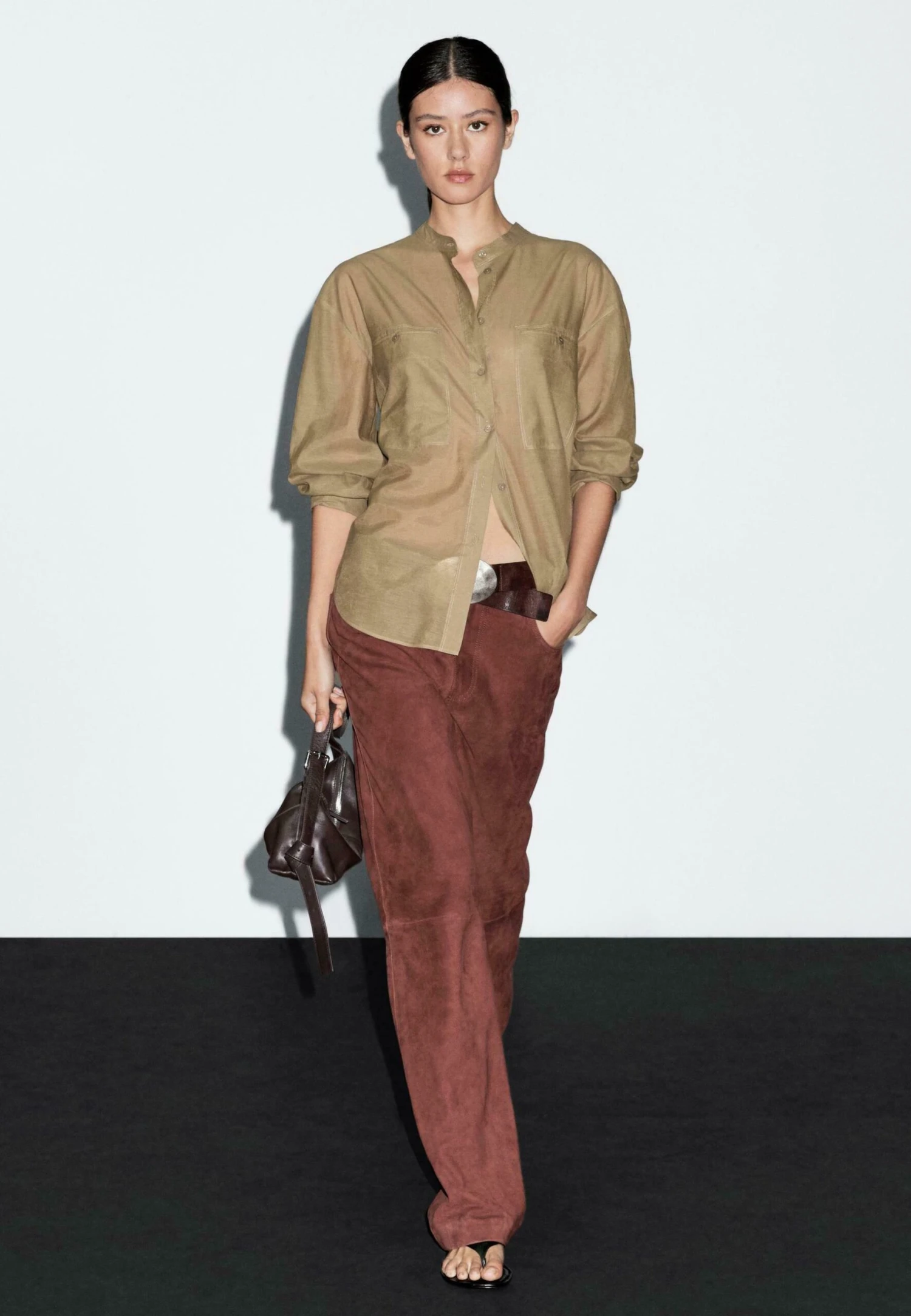 Massimo Dutti LONG GARMENT WITH STAND COLLAR - Button-down Blouse - Khaki 4 Massimo Dutti LONG GARMENT WITH STAND COLLAR - Button-down Blouse - Khaki - Image 2