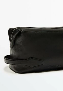 Massimo Dutti Toiletry With Zip- Wash Bag - Black -Massimo Dutti Shop 3844c9f5eb8043b9a74eac0eb5e92e3a