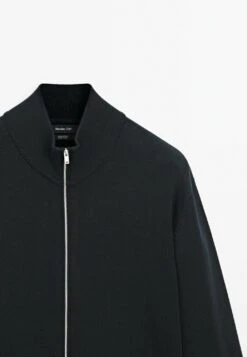 Massimo Dutti HIGH COLLAR WITH ZIP - Cardigan - Dark Blue -Massimo Dutti Shop 3897c192190d4d0886626d1656cb13ee