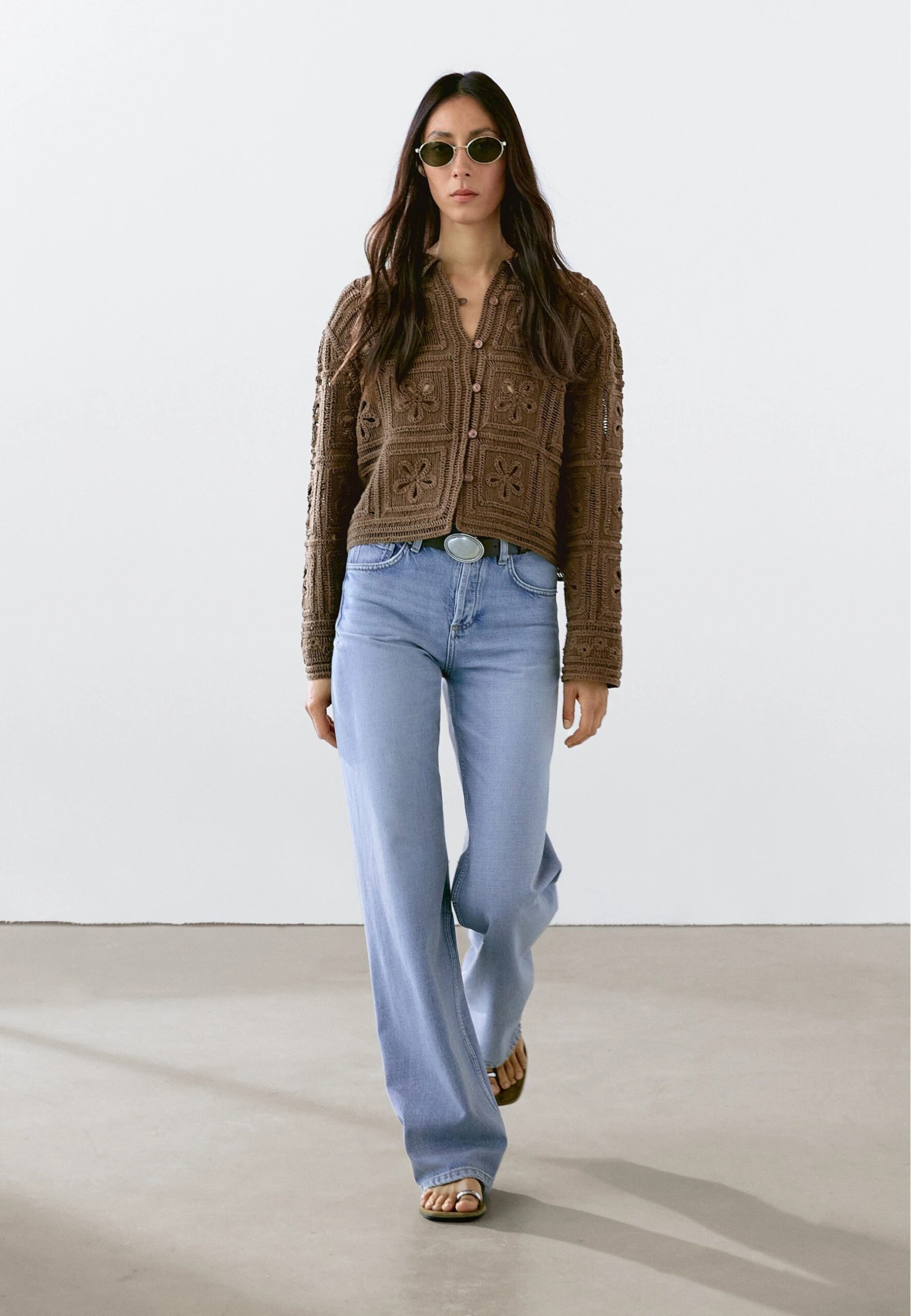 Massimo Dutti CROCHET KNIT WITH BUTTONS - Light Jacket - Dark Brown 4 Massimo Dutti CROCHET KNIT WITH BUTTONS - Light Jacket - Dark Brown - Image 2