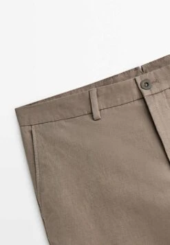 Massimo Dutti Chinos - Khaki 19 Massimo Dutti Chinos - Khaki -Massimo Dutti Shop 39adf6fb484d46d2909ca1eedab6b752