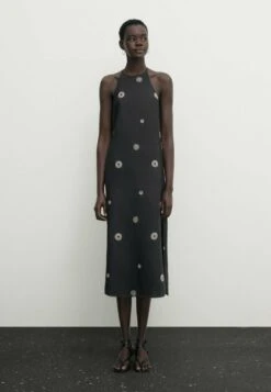 Massimo Dutti Halter With Contrast Embroidery - Day Dress - Black -Massimo Dutti Shop 3a07b7c9bb0c4d0282e67e36c812cd4d