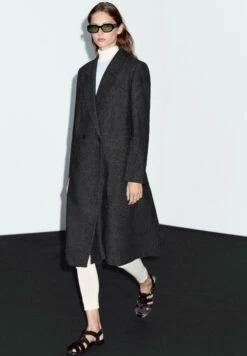 Massimo Dutti LONG HERRINGBONE - Classic Coat - Grey -Massimo Dutti Shop 3a08064658df4f7a8e885f5b59291148