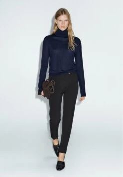 Massimo Dutti DARTED WITH ELASTICATED HEMS - Trousers - Black -Massimo Dutti Shop 3ae8fe611de94be98f864321ca0a31e6