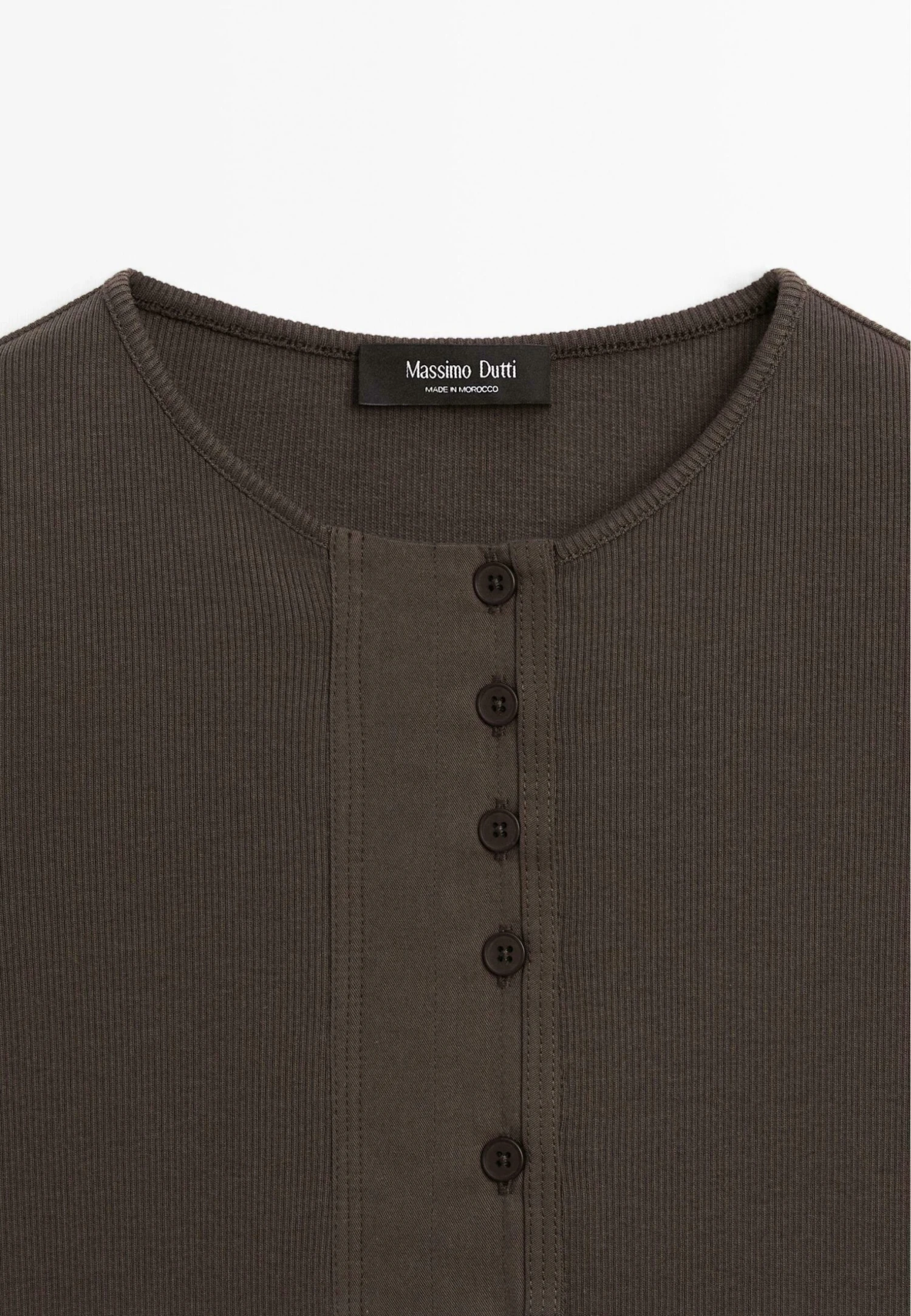 Massimo Dutti SHORT SLEEVE WITH CHEST DETAIL - Basic T-shirt - Dark Brown 8 Massimo Dutti SHORT SLEEVE WITH CHEST DETAIL - Basic T-shirt - Dark Brown - Image 6