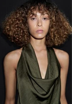 Massimo Dutti DRAPED HALTER TOP - Top - Mottled Dark Green -Massimo Dutti Shop 3c23e31a4abb41aab5f633e31879ec84