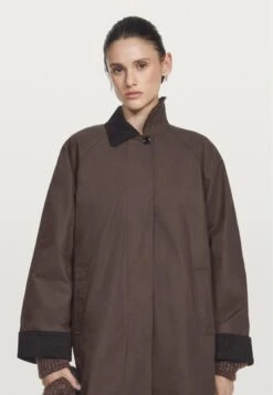 Massimo Dutti LONG WAXED CORDUROY - Classic Coat - Dark Brown -Massimo Dutti Shop 3c39b651f42746f38470dd5701c20e3d