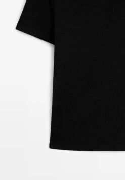 Massimo Dutti SHORT SLEEVE WITH BUTTONED SHOULDERS - Print T-shirt - Black -Massimo Dutti Shop 3c730fd1aa95413cbae7183c3f4d66ee