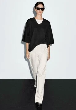 Massimo Dutti WIDE V-NECK - Jumper - Black -Massimo Dutti Shop 3c7c5fef40b54d069662d3155d5c2bd1