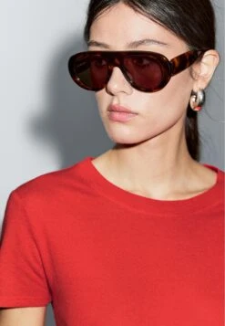 Massimo Dutti TEXTURED CREPE-EFFECT WITH CREW NECK - Basic T-shirt - Red -Massimo Dutti Shop 3cc6b6703ef749429819296d7966aeb1