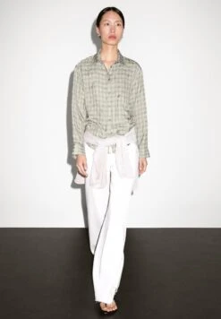 Massimo Dutti FLOWING CHECK GARMENT - Button-down Blouse - Grey 13 Massimo Dutti FLOWING CHECK GARMENT - Button-down Blouse - Grey -Massimo Dutti Shop 3dcda892b9d648e4aceb8d3bce929f21