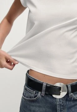 Massimo Dutti SHORT SLEEVE WITH ROUND NECK - Basic T-shirt - White 19 Massimo Dutti SHORT SLEEVE WITH ROUND NECK - Basic T-shirt - White -Massimo Dutti Shop 3dee93aabe7a4e1cb2ce490c0105507d