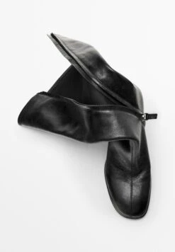 Massimo Dutti WITH ELASTIC GORES ON THE LEG - Boots - Black 12 Massimo Dutti WITH ELASTIC GORES ON THE LEG - Boots - Black -Massimo Dutti Shop 3e17679cbe4a42779a7f27e9af26893a