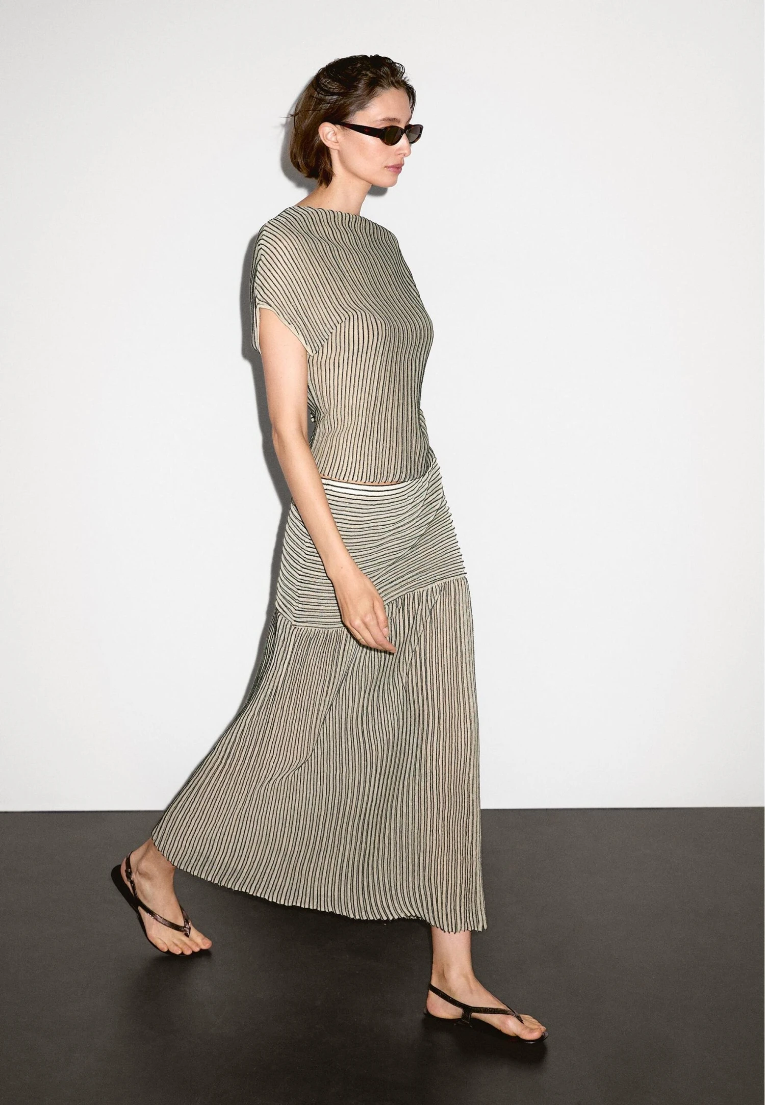 Massimo Dutti LONG PLEATED WITH FLECKED DETAIL - Maxi Skirt - Beige 6 Massimo Dutti LONG PLEATED WITH FLECKED DETAIL - Maxi Skirt - Beige - Image 4