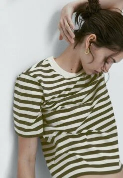 Massimo Dutti Short Sleeve Striped - Print T-Shirt - Khaki 15 Massimo Dutti Short Sleeve Striped - Print T-Shirt - Khaki -Massimo Dutti Shop 3e2c015699fe43f9b51aa1b4bcea50a2