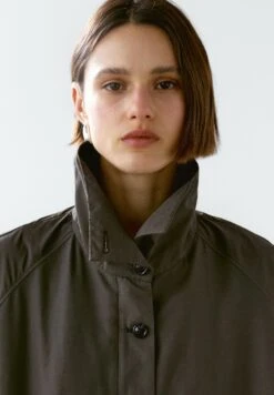 Massimo Dutti PUFFED DETAIL - Summer Jacket - Dark Brown -Massimo Dutti Shop 3eda8e28f5a5456aba4249df564487dd