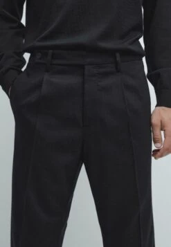 Massimo Dutti FLANNEL WITH DARTS - Suit Trousers - Black -Massimo Dutti Shop 3f5a4deaf42f4eaf8122b1941aa632f3