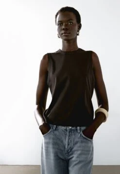 Massimo Dutti BOXY FIT WITH CREW NECK - Basic T-shirt - Ochre