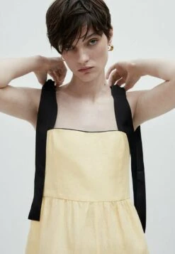 Massimo Dutti Jumpsuit - Yellow -Massimo Dutti Shop 414487030b18401c83025c84fcd09a8a