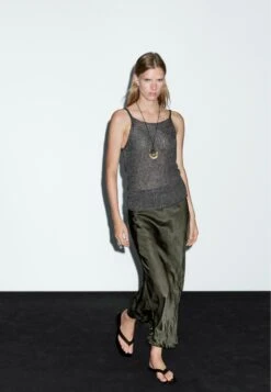Massimo Dutti LONG SATIN - Maxi Skirt - Mottled Dark Green -Massimo Dutti Shop 4189c302483e46cca9e9bbd4fc6fe3ea