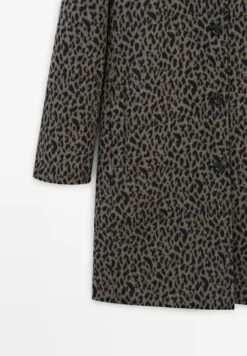 Massimo Dutti MEDIUM BUTTONED ANIMAL PRINT - Classic Coat - Grey -Massimo Dutti Shop 42781af0149243afb0ed27ee3a5da906