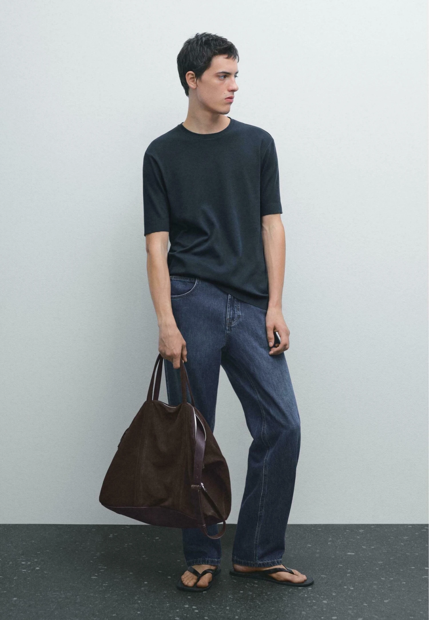 Massimo Dutti CREW NECK WITH RIBBED TRIMS - Basic T-shirt - Dark Blue 4 Massimo Dutti CREW NECK WITH RIBBED TRIMS - Basic T-shirt - Dark Blue - Image 2