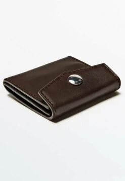 Massimo Dutti Wallet - Brown -Massimo Dutti Shop 42bcd48d0db043d1a72270cb77207906